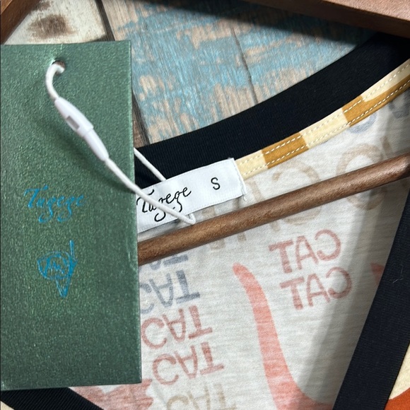 Graphic Print Short Sleeve cat nightgown small - Picture 7 of 16